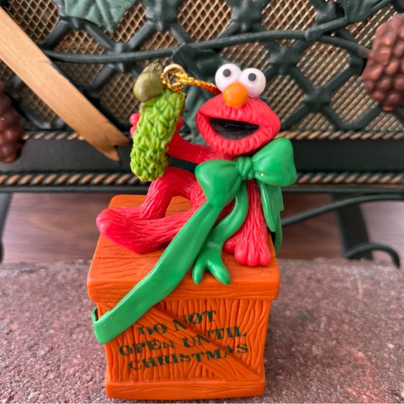 Elmo from Sesame Street Christmas ornament Added extra is small plush of Elmo - Picture 4 of 6